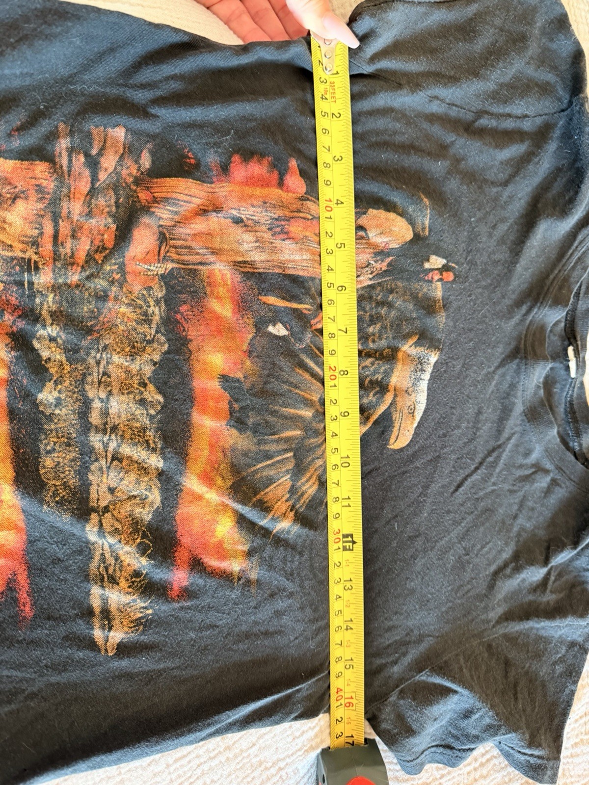 Vintage Women’s 90s Native American &Hawk Graphic Tee Shirt S/M