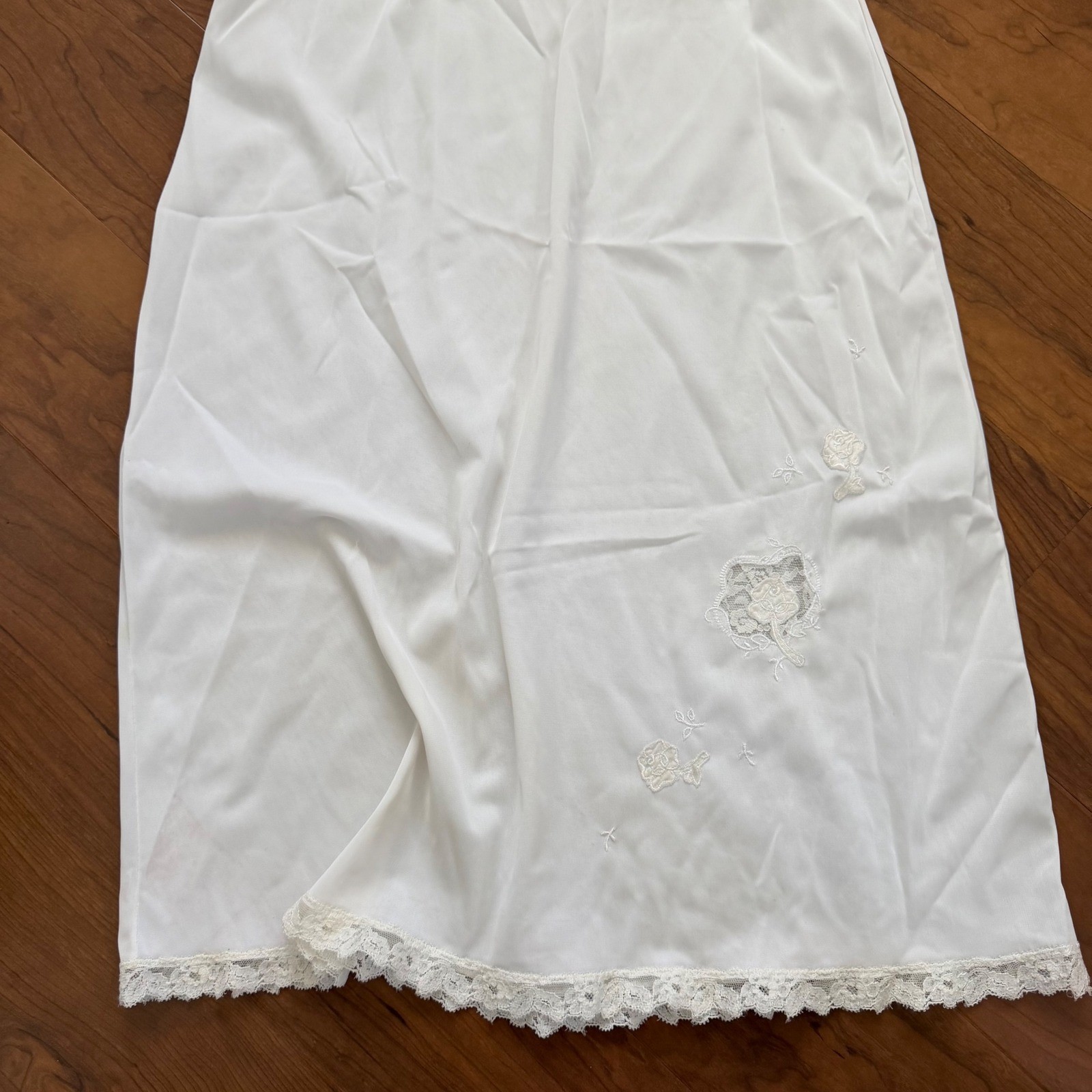 Vintage Charmode Cut Out Lace Floral Sheer Bridal Nightgown White Dress Slip 34
