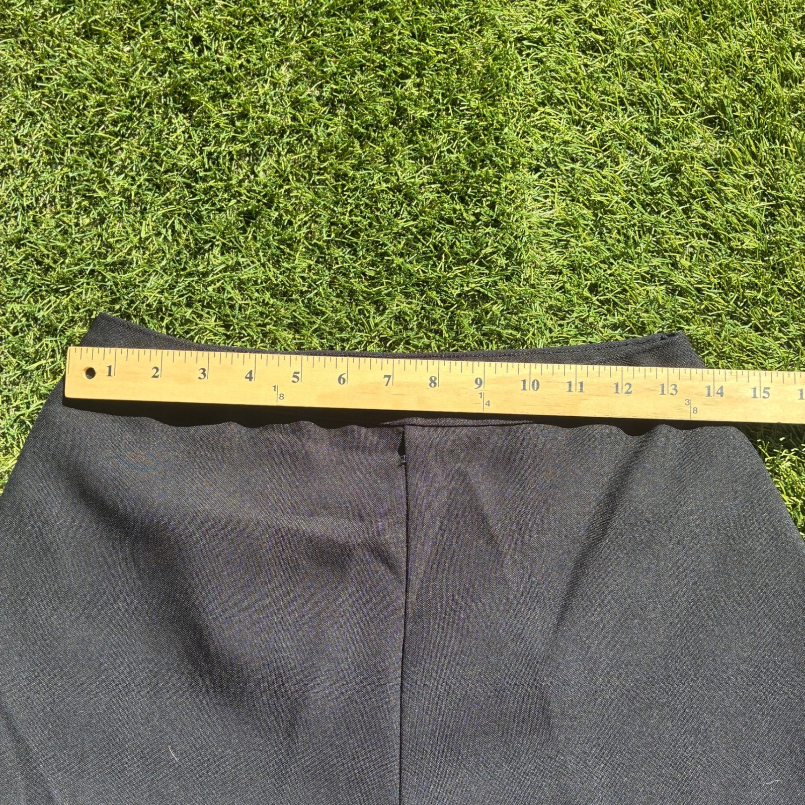 Vintage Levi’s Black Straight Leg Trousers 27×30