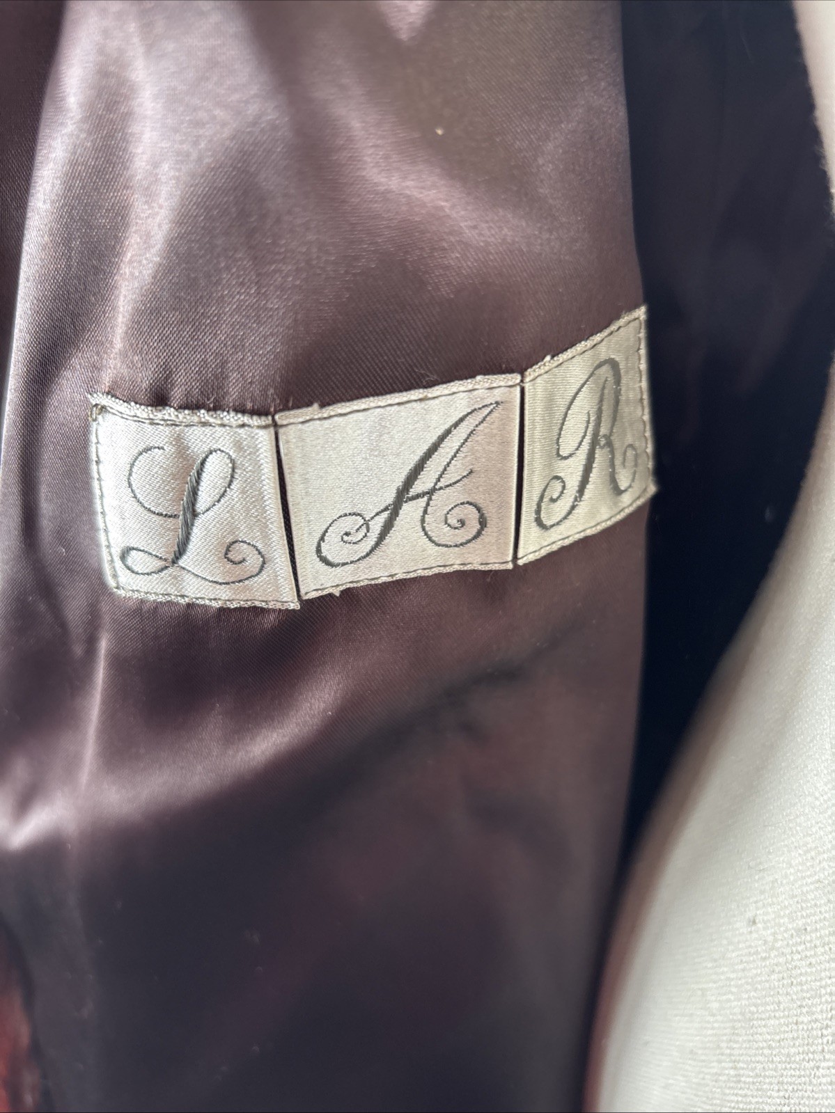 Vintage 1950s Chocolate Brown Mink Fur Jacket 3/4 Sleeve Hook Closures Monogram