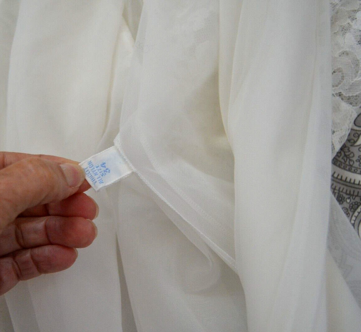 Vintage VANITY FAIR Nightgown Robe Peignoir Set Small Ivory Long Lace Nylon Puff