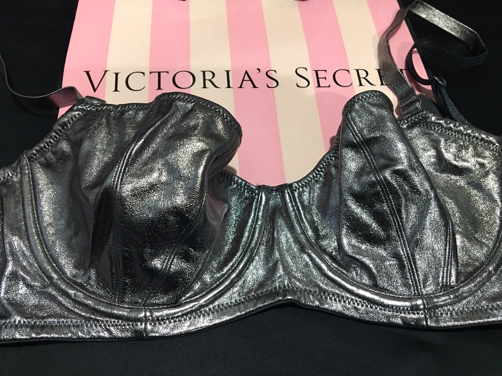 Vtg Victoria’s Secret Silver Faux Leather Bullet Bra 34 D
