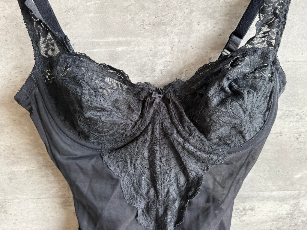 Vintage 1980s Va Bien Black Floral Lace Nylon Blend Bodysuit Size 34C 1901 USA