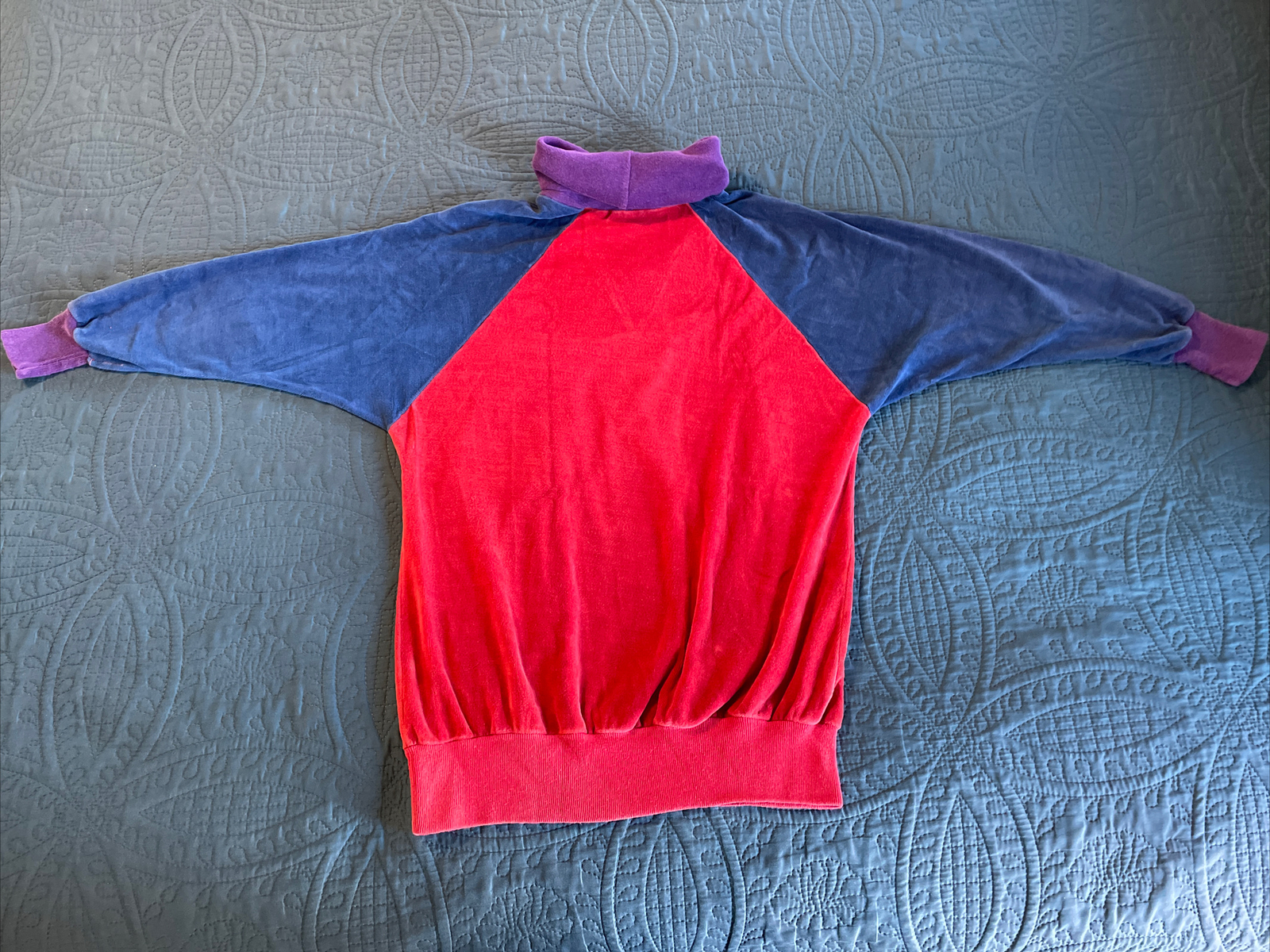 Hippie 80’s Woman’s Velour Tunic Pullover, Turtleneck, Long Sleeve, Color Block