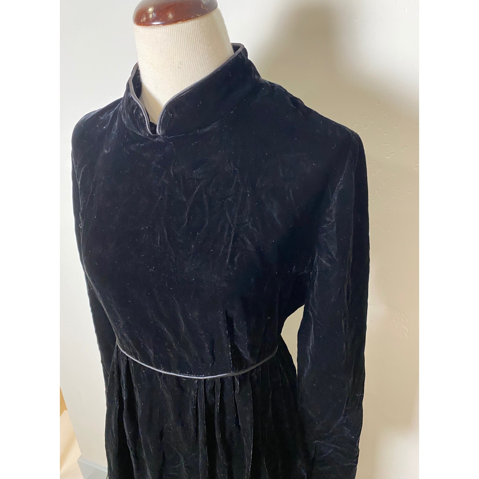 Vintage 1960s Fashions by Marilyn NY Black Velvet Mandarin Collar Maxi Dress S