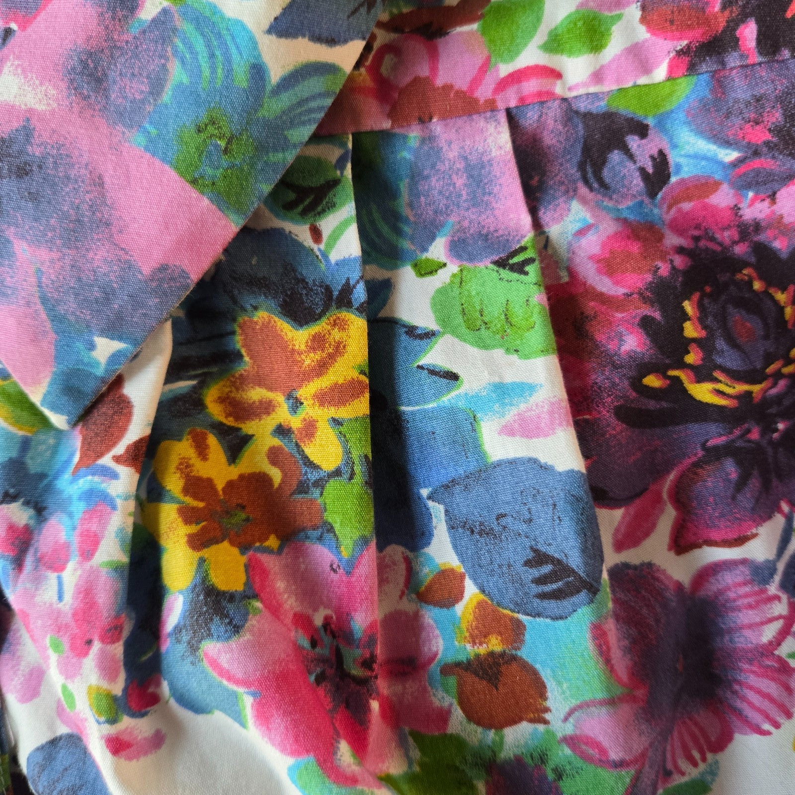 Models Coat VTG Housecoat Sz Large Floral Metal Snaps Pleated Shoulder Detail