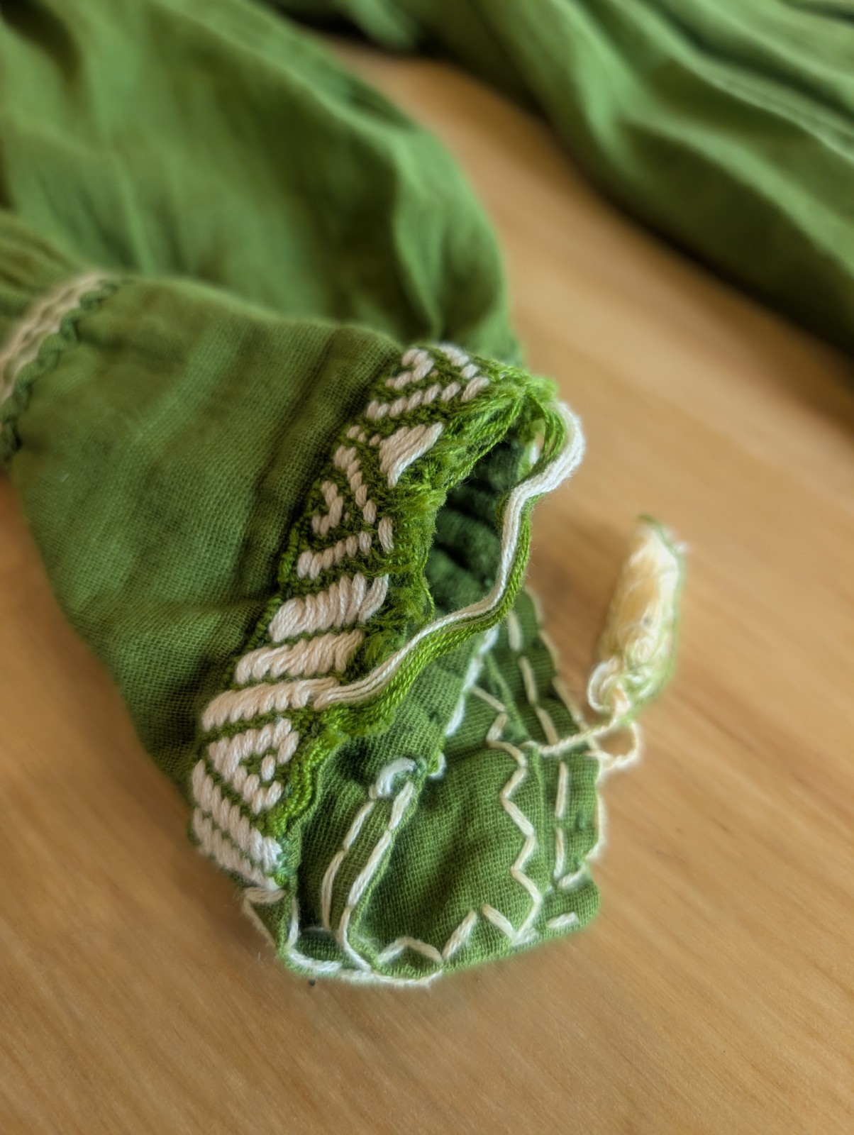 Vtg 70s Mexican Embroidered Cotton Gauze Tunic Blouse Boho Peasant Green Huipil
