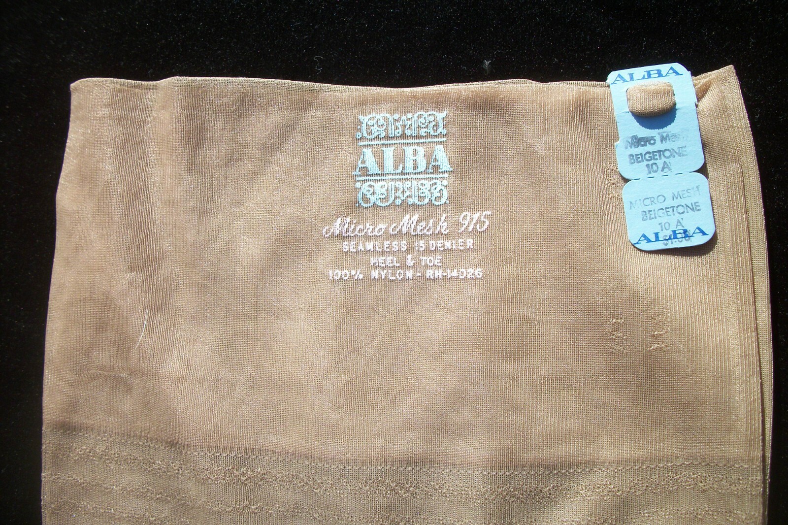 Vintage Stockings Alba Micro Mesh Seamless 15 Denier Nylon 10A Beige