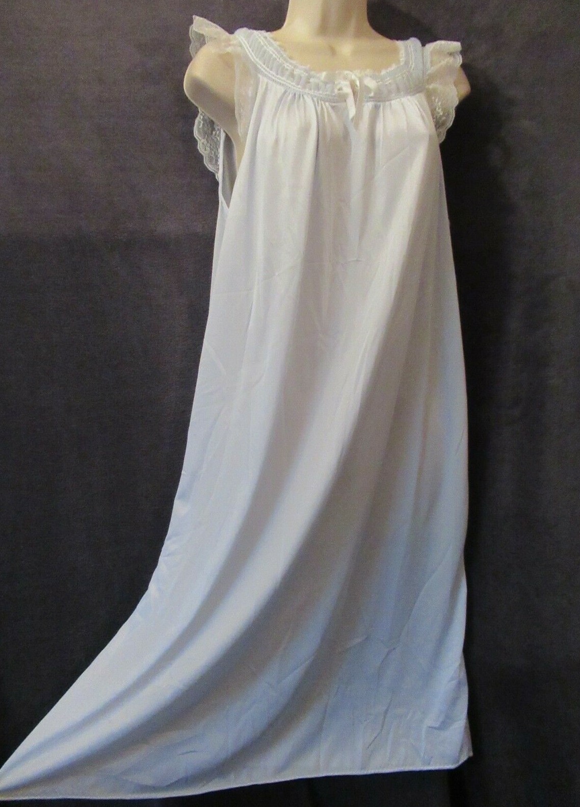 Vintage Spotlight Light Blue Nylon Shimmer Ruched Lace Trim Sleeveless Nighty L