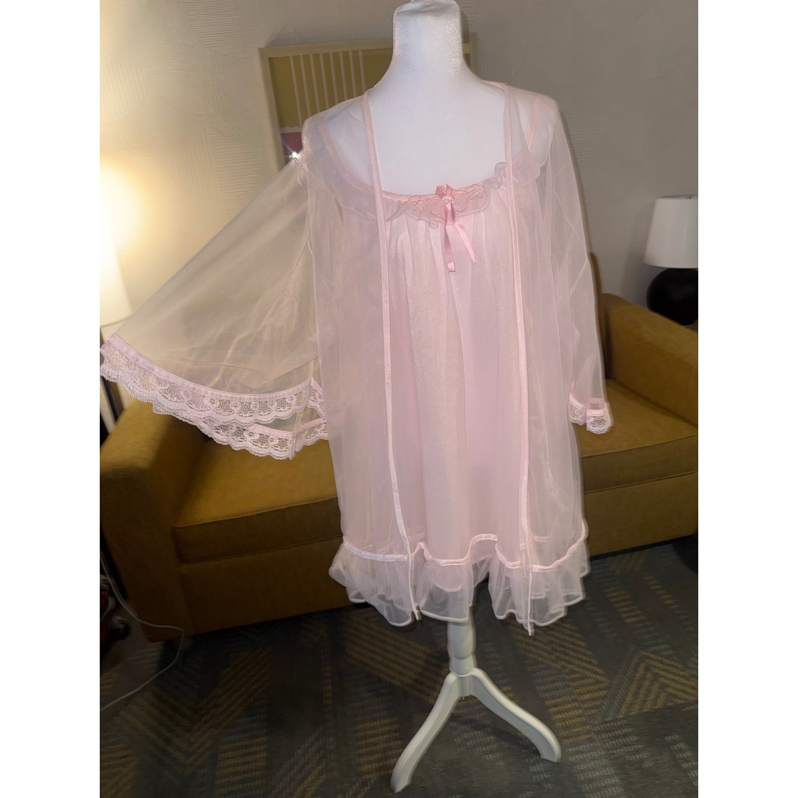 Vintage Pink Sheer Babydoll Nightgown and Robe Set Floral Pearl Accents Lingerie
