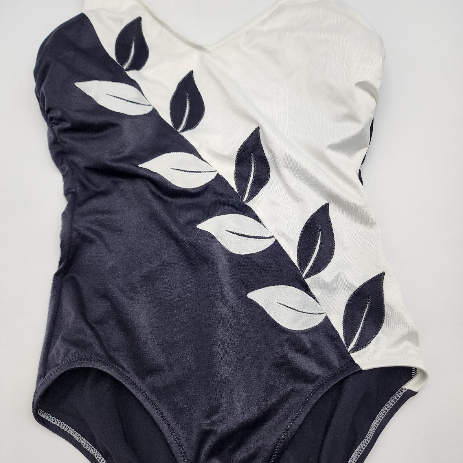 Vintage DeWeese Designs Black/White Leaf Bathing Suit Size 14 SEE PHOTOS READ