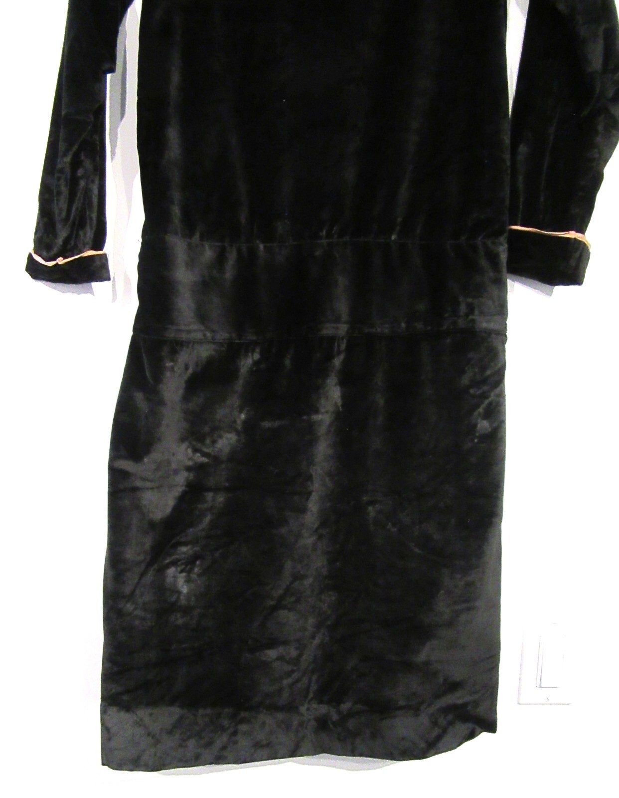 ANTIQUE VINTAGE 1920S DRESS BLACK COTTON VELVET DROP WAIST PRIM STRONG M F10