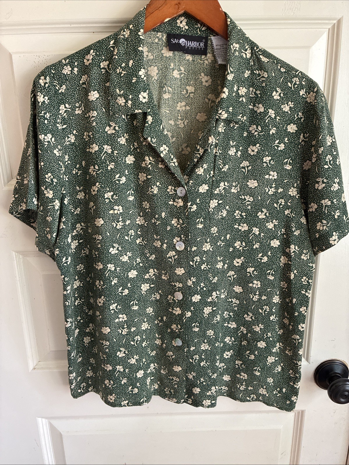 Vintage Green Cream Button Up Collared Short Sleeve Floral Shirt 90s Med Petites