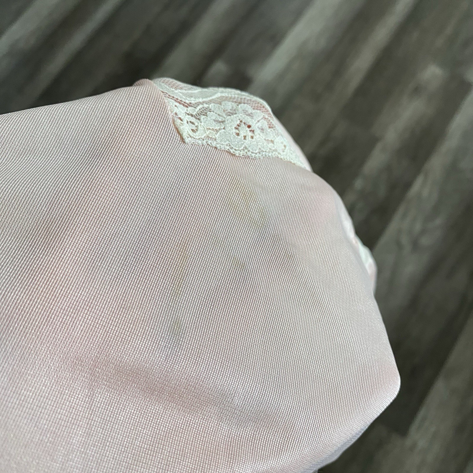VTG Undercover Wear Size M Peach Blush Pink Cream Lace Nylon Sleepwear Women Top