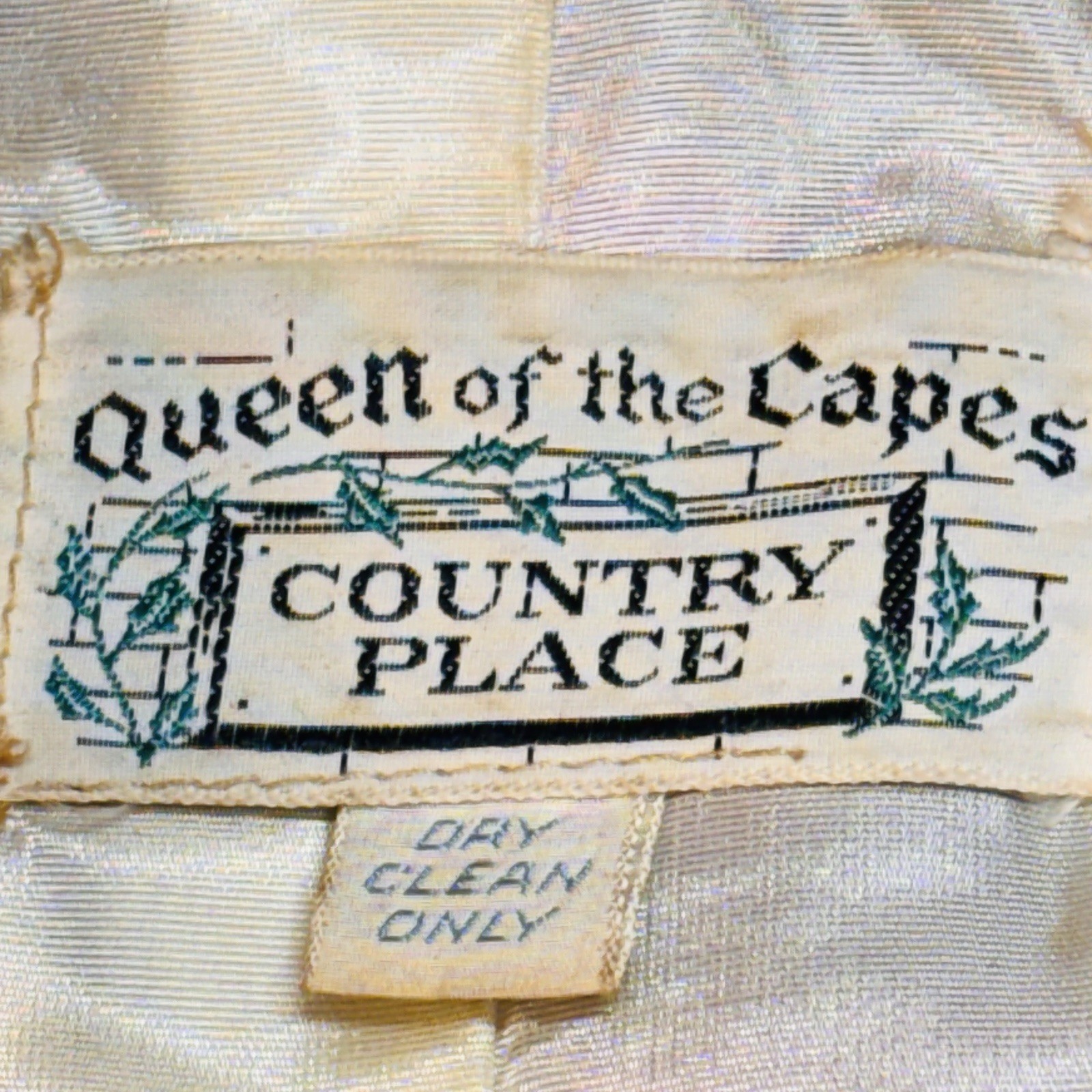 Queen of The Capes Country Place 100% Wool Cape Poncho 60s VTG Windowpane Plaid