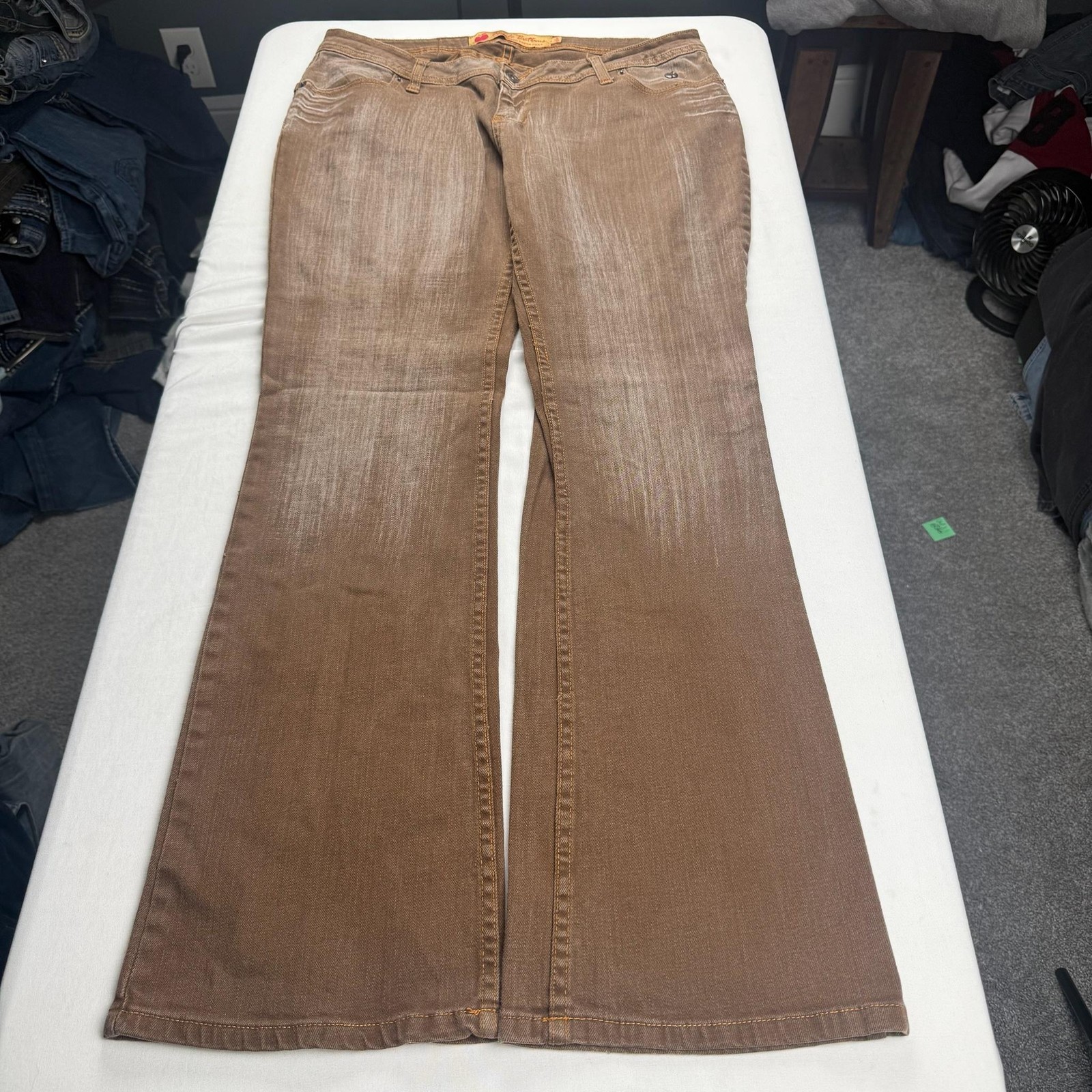 Apple Bottoms Jeans Womens 24/32 Brown Bootcut Embroidered Denim Pants Casual