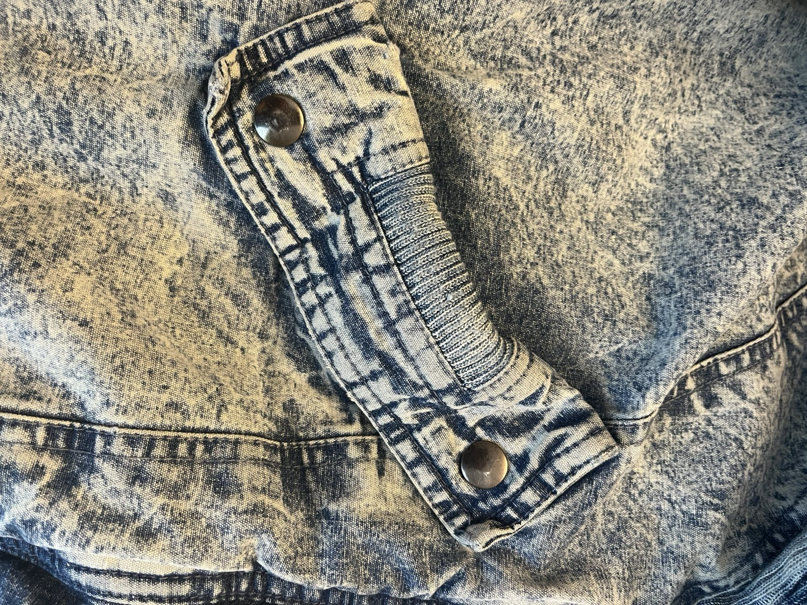 VTG 80’s Acid Wash Long Denim Jean Coat Jacket Sergio Valente 5/6
