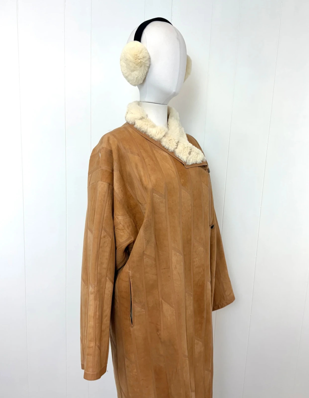 Vintage 1970s 80s Krizia Italy Brown Suede Leather Chinchilla Fur Coat Jacket