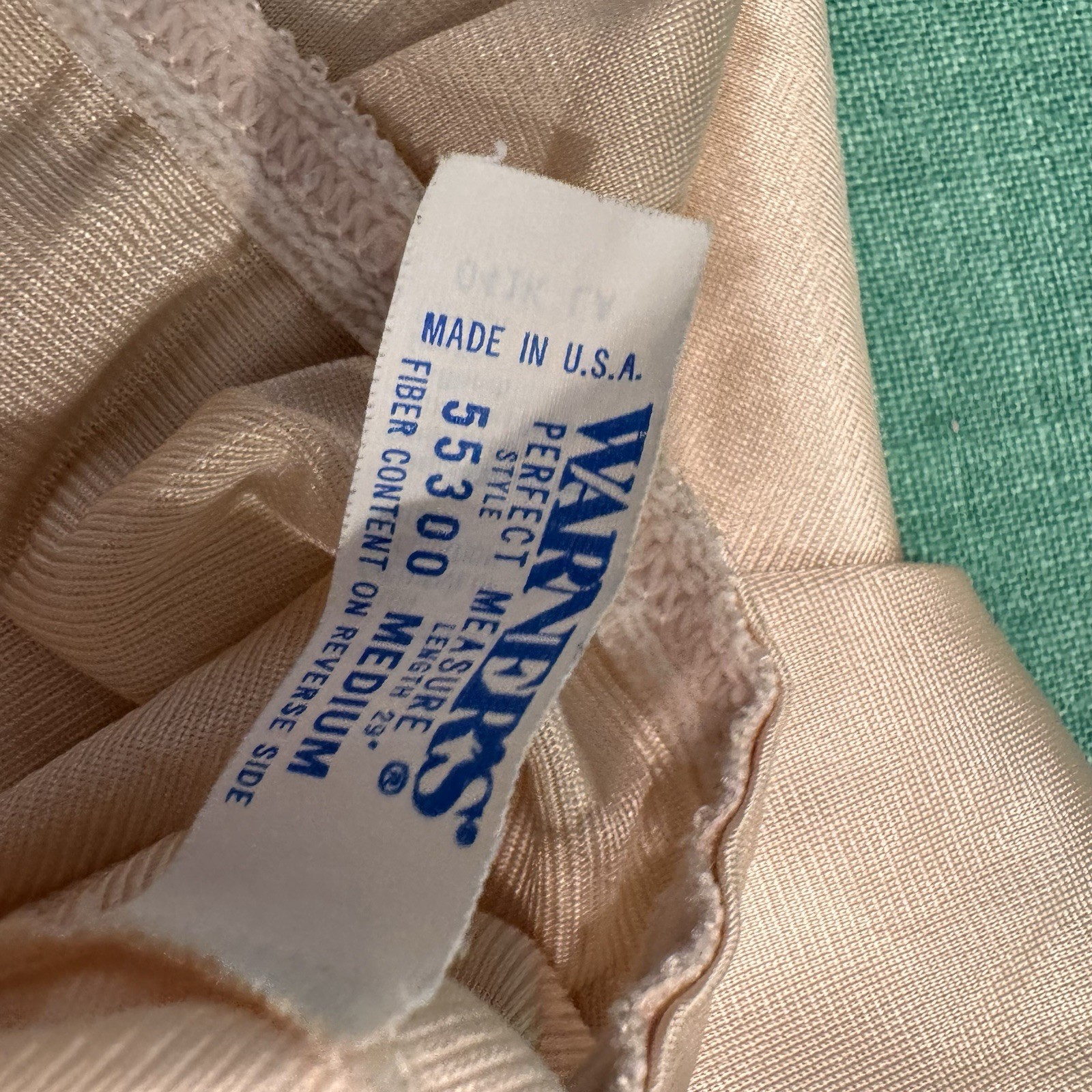 Vintage Warners Perfect Measure Half Slip Skirt Women’s Sz M Lace Trim Beige