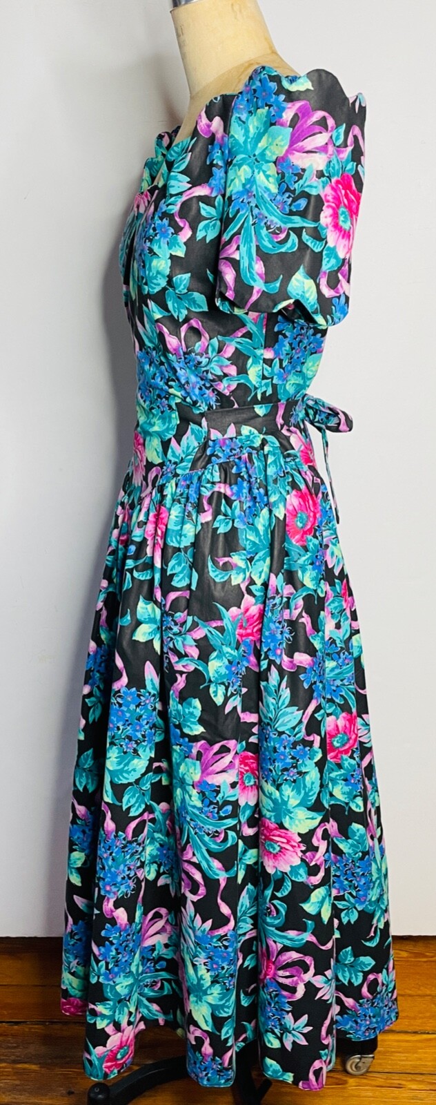 EUC!!VTG 80’S EXPO BLACK BLUE PINK FLORAL PLEATED MIDI TEA GARDEN PARTY DRESS*S