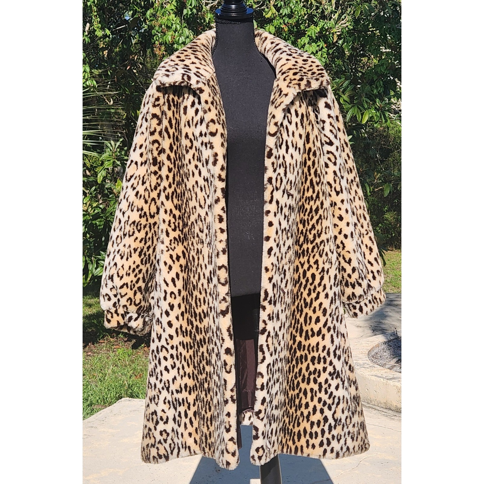 Vtg Leopard Cheetah Print FUR Coat Long Bust 40″ Overcoat FAUX Italian Excellent