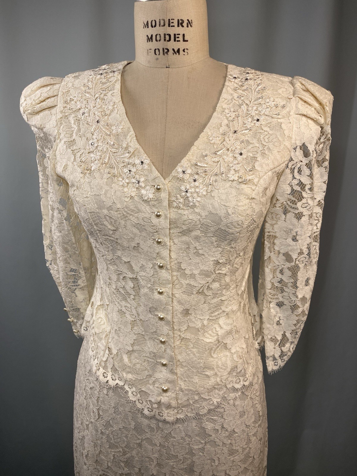 Vintage Skirt & top set SIZE SMALL 9/10 Ivory white lace wedding CACHET 80s 90s