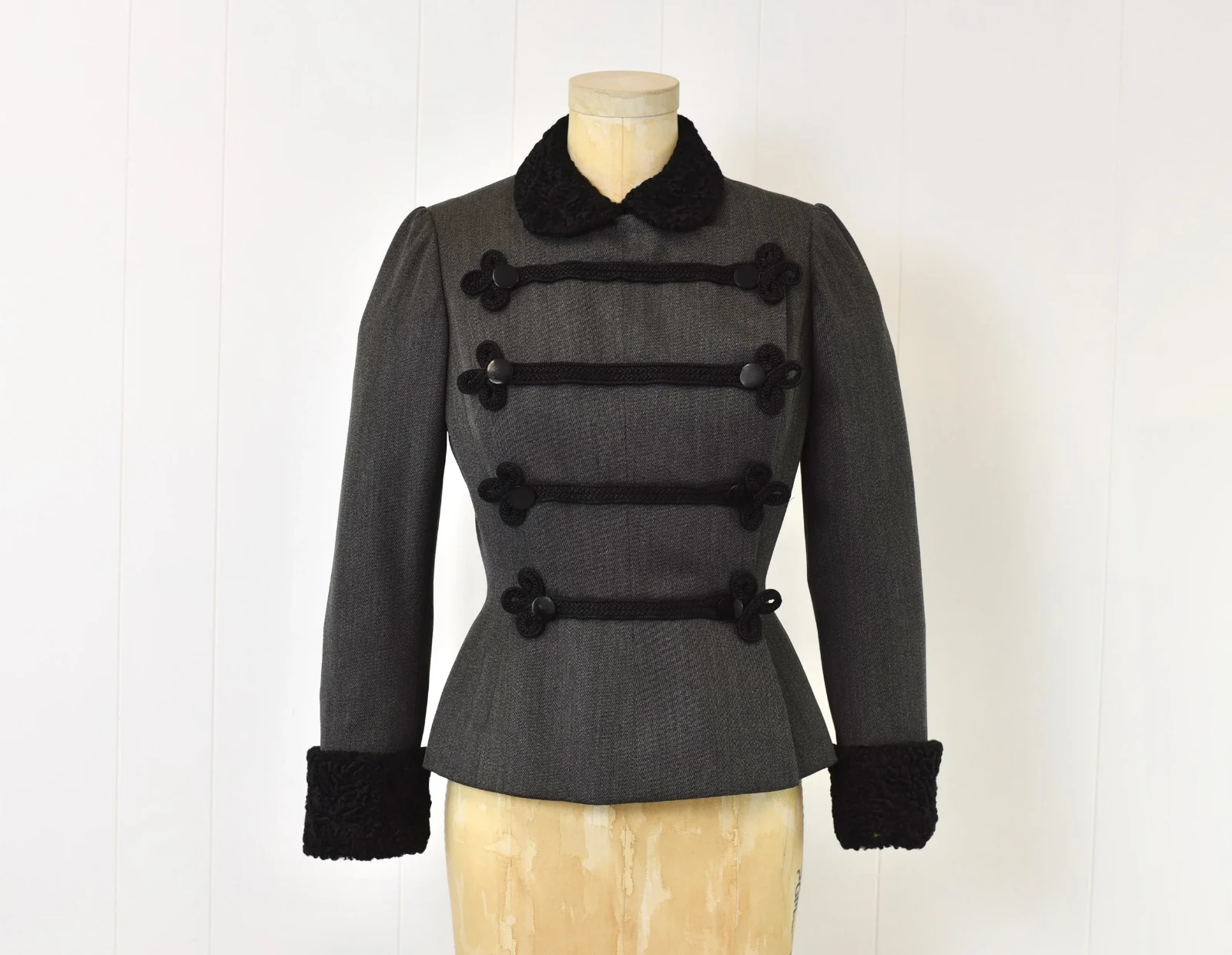 Vintage 1955 Traina-Norell Documented Gray Wool Black Curly Lambswool Jacket