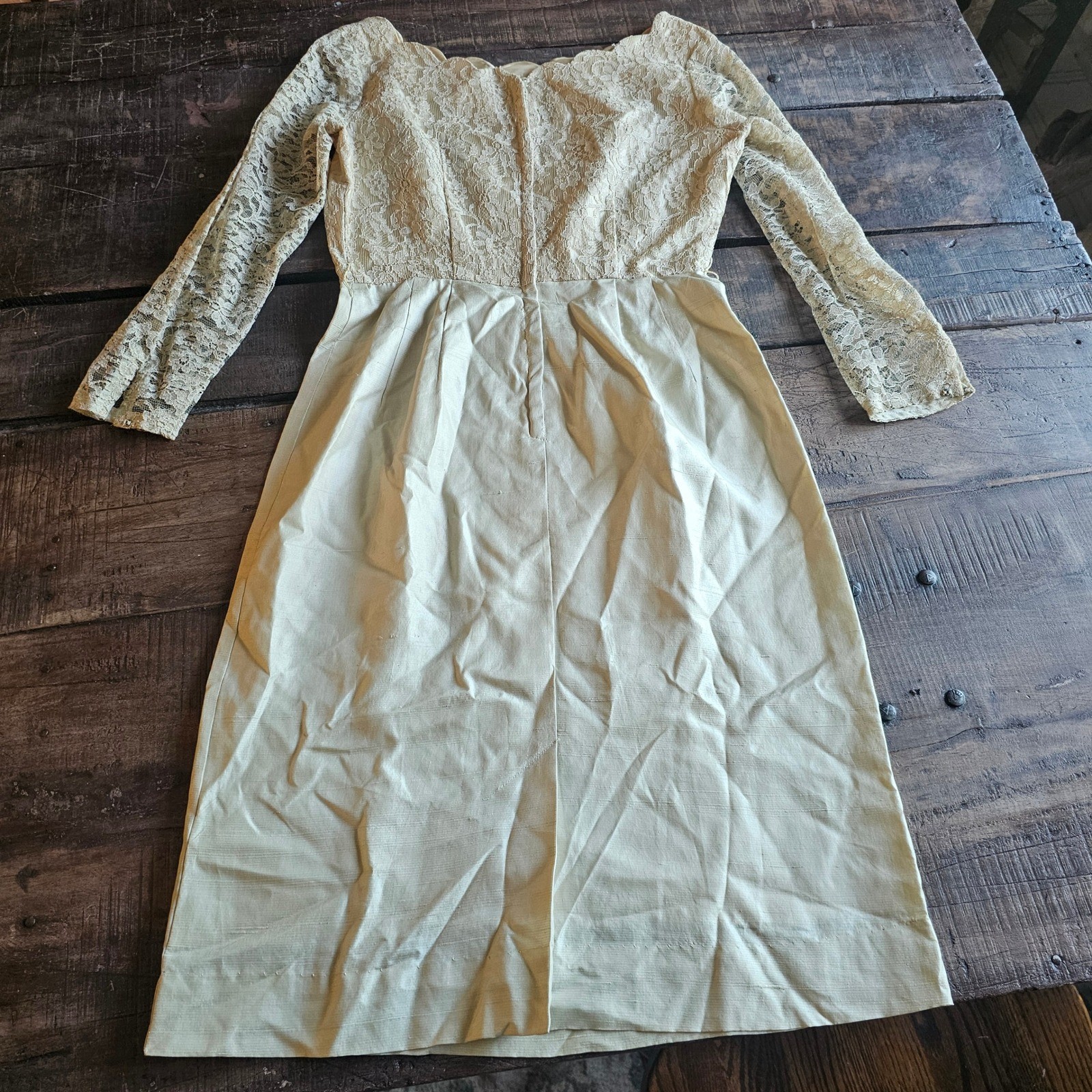 Vintage 1950s Lace Cocktail Dress Cream Scalloped Neck Long Sleeve Pencil Skirt