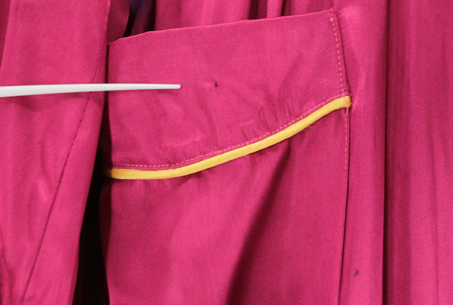 VTG Women’s 40s Magenta W/ Yellow Trim Asian Robe Sz S 1940s Satin Rayon