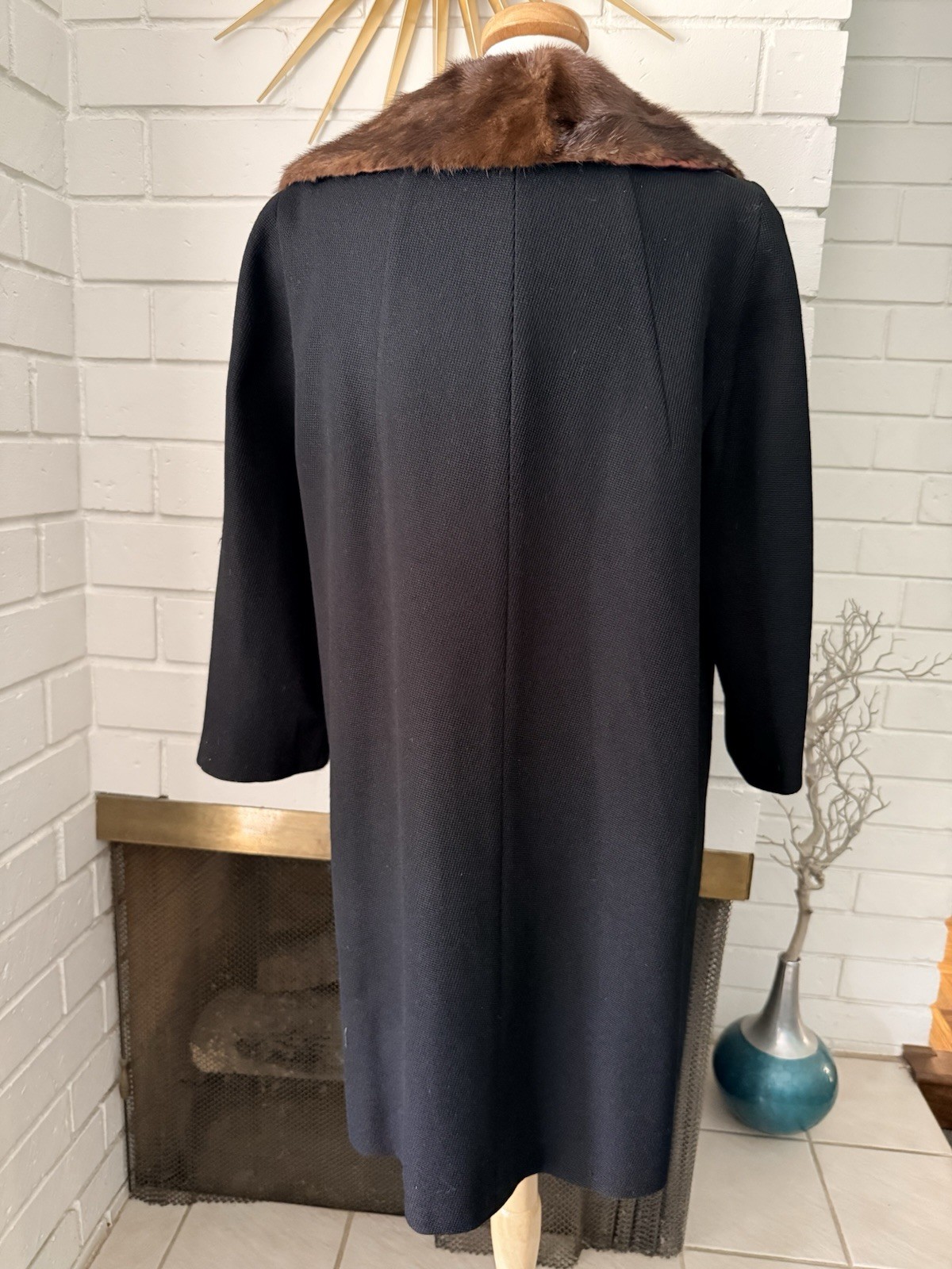 Vintage Long Black Swing Fabric Coat 50s 60s Real Fur Collar M USA jacket winter