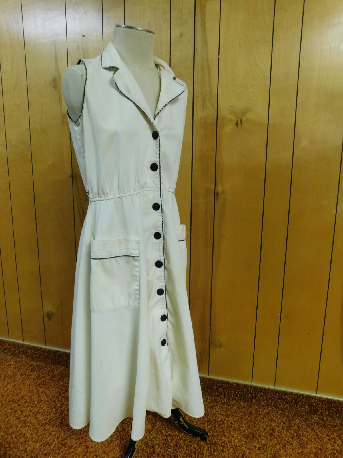 Vintage 50’s JAN SUE White Cream w/ Black Cotton Day Dress Waist 34″*