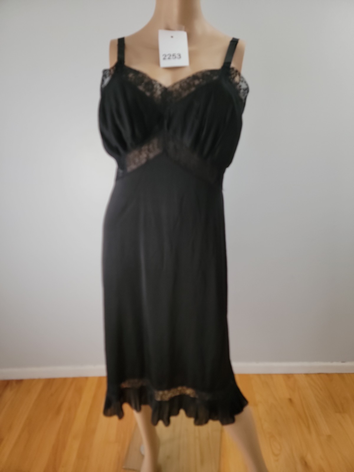 Vintage Charmode Nylon Black Full Slip Pleat/lace Detail 38 Average