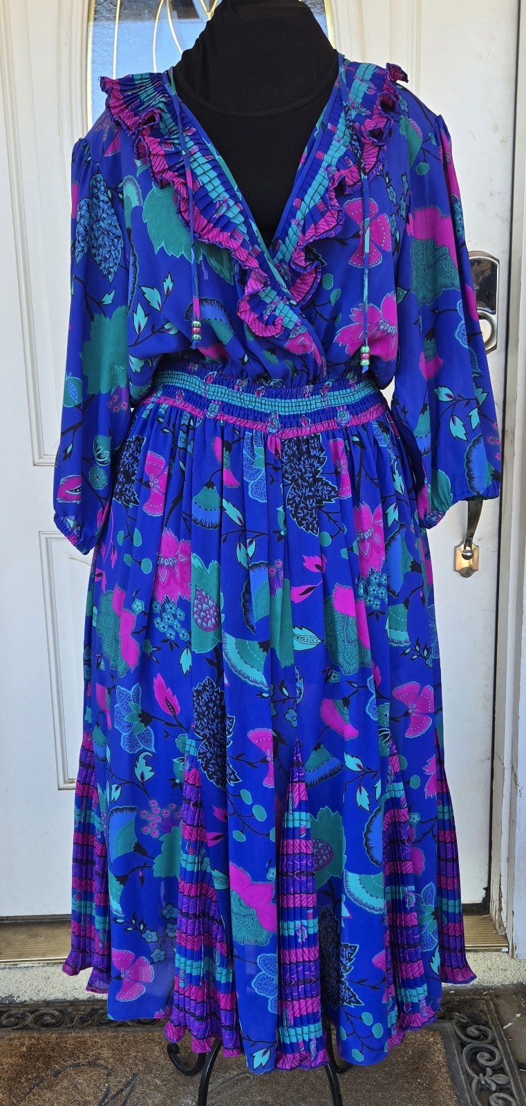 1980s ASSORTI FOR SUSAN FREIS Floral Ruffled Smocked Waist Full Sweep Dress Sz M