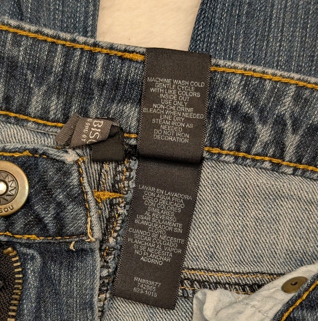 Bisou Bisou Y2K Bootcut Jeans Medium Wash Distressed Size 8