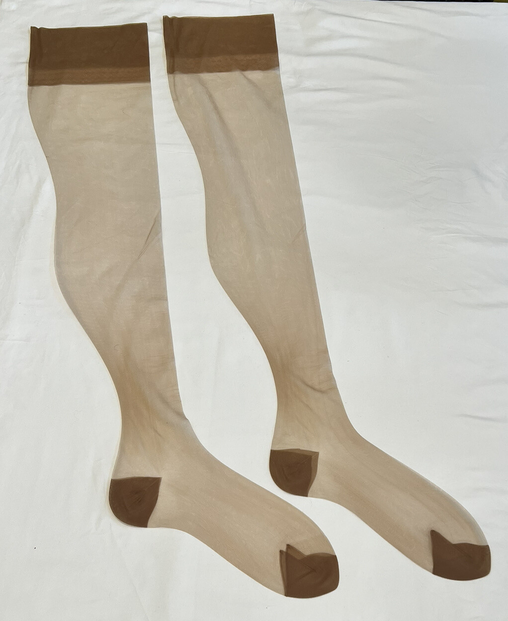 ISIS COUTURE Vintage stockings – RHT run proof lock stitch mesh nylon 10 33inch