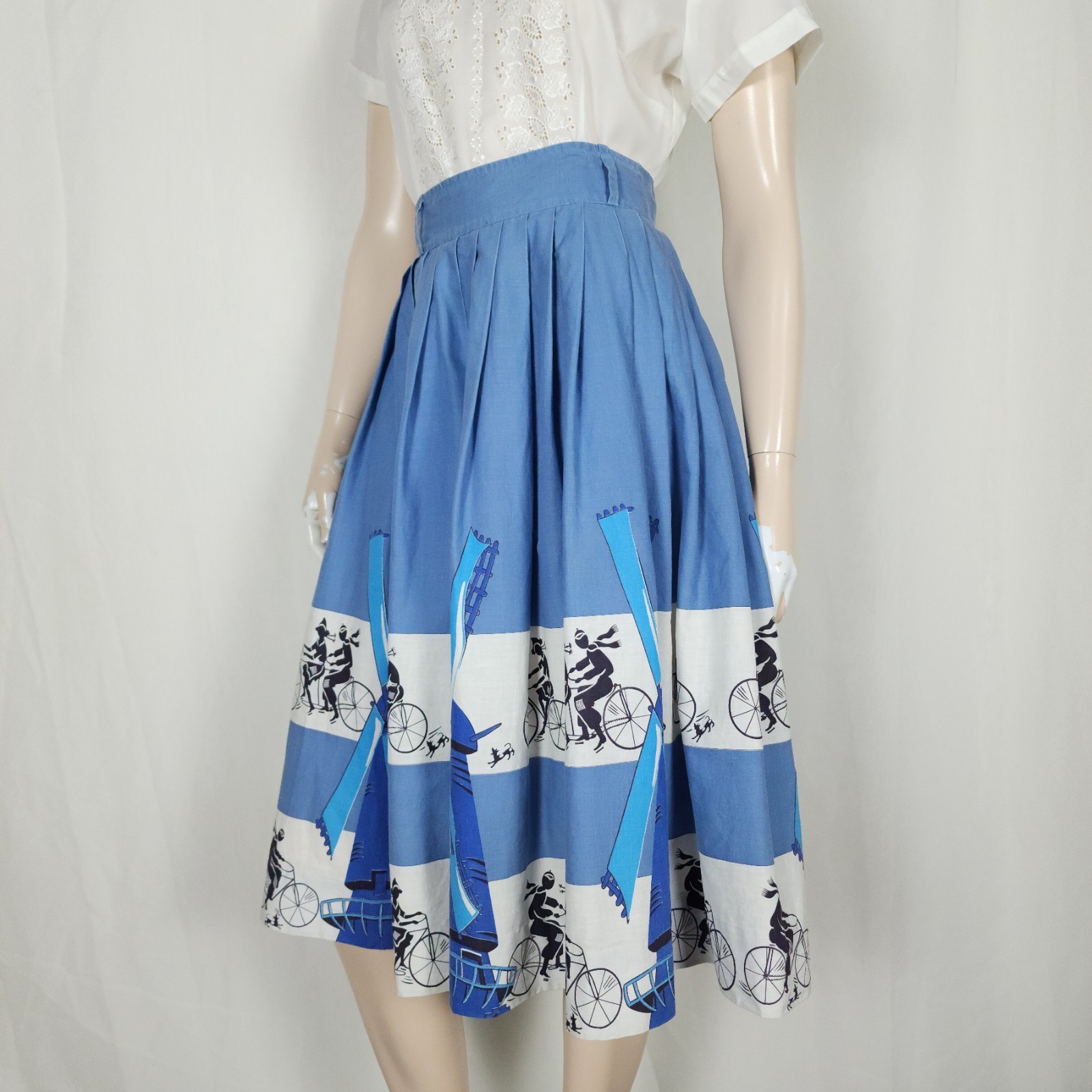 Vtg 1950s Holland windmill bicycle couple novelty print cotton skirt S