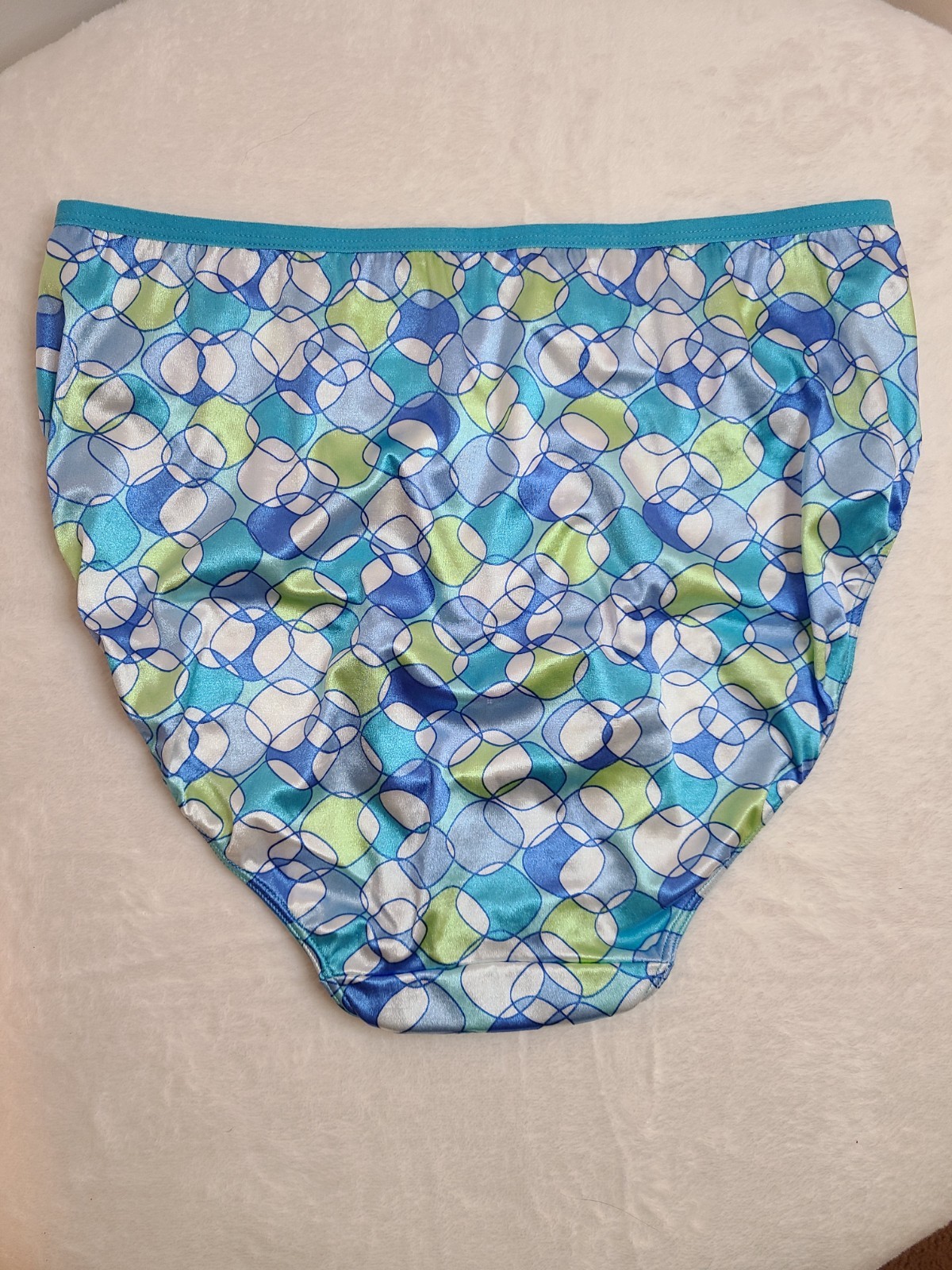 New VTG Delicates Second Skin Satin Classic Brief Panty Size Lg RARE