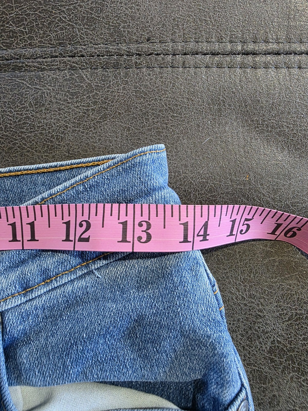 Vintage 1990’s Levi’s Silvertab Lowcut Jeans Women’s 5/6 Made in USA