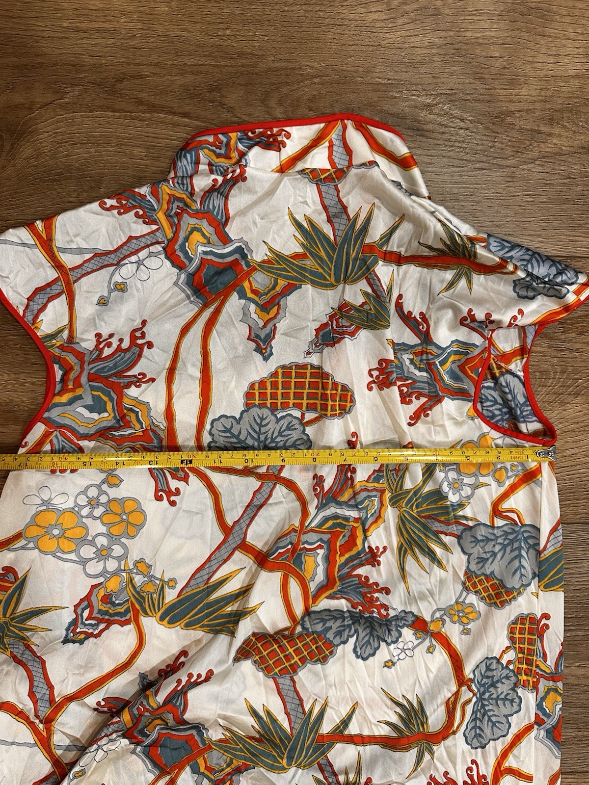 Vintage Vanity Fair Asian Inspired House Dress Nightie Women’s Cream Orange