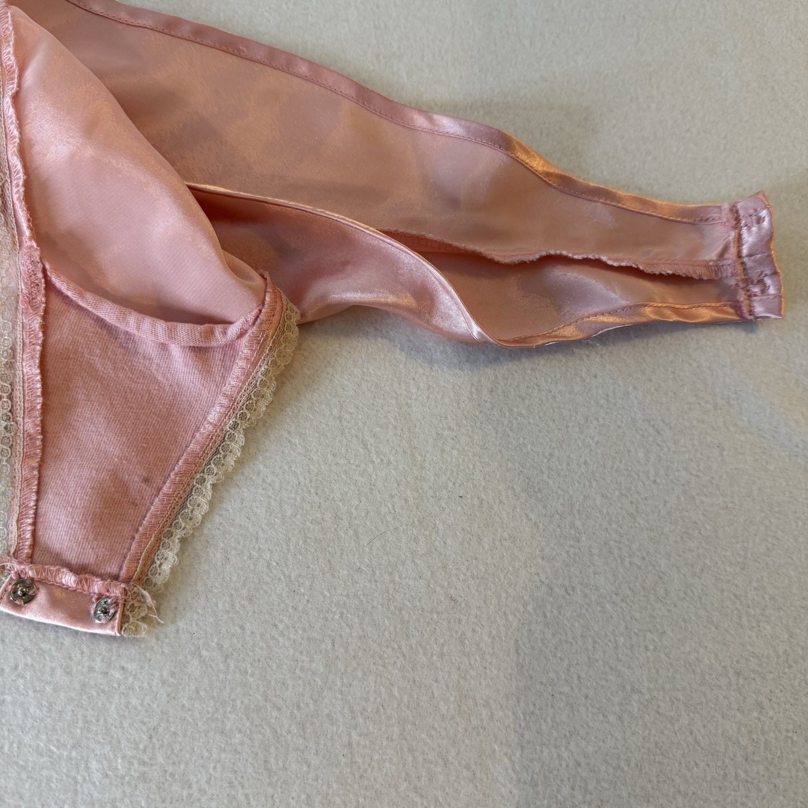 Vintage Gold Label Victorias Secret Pink Lace Bodysuit Womens Small *Flaw