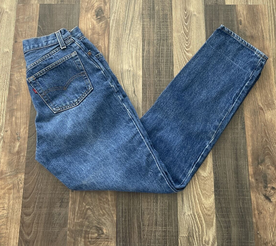 Levi’s 26501 0116 Blue Jeans Made In USA size 9 (W24 L30)