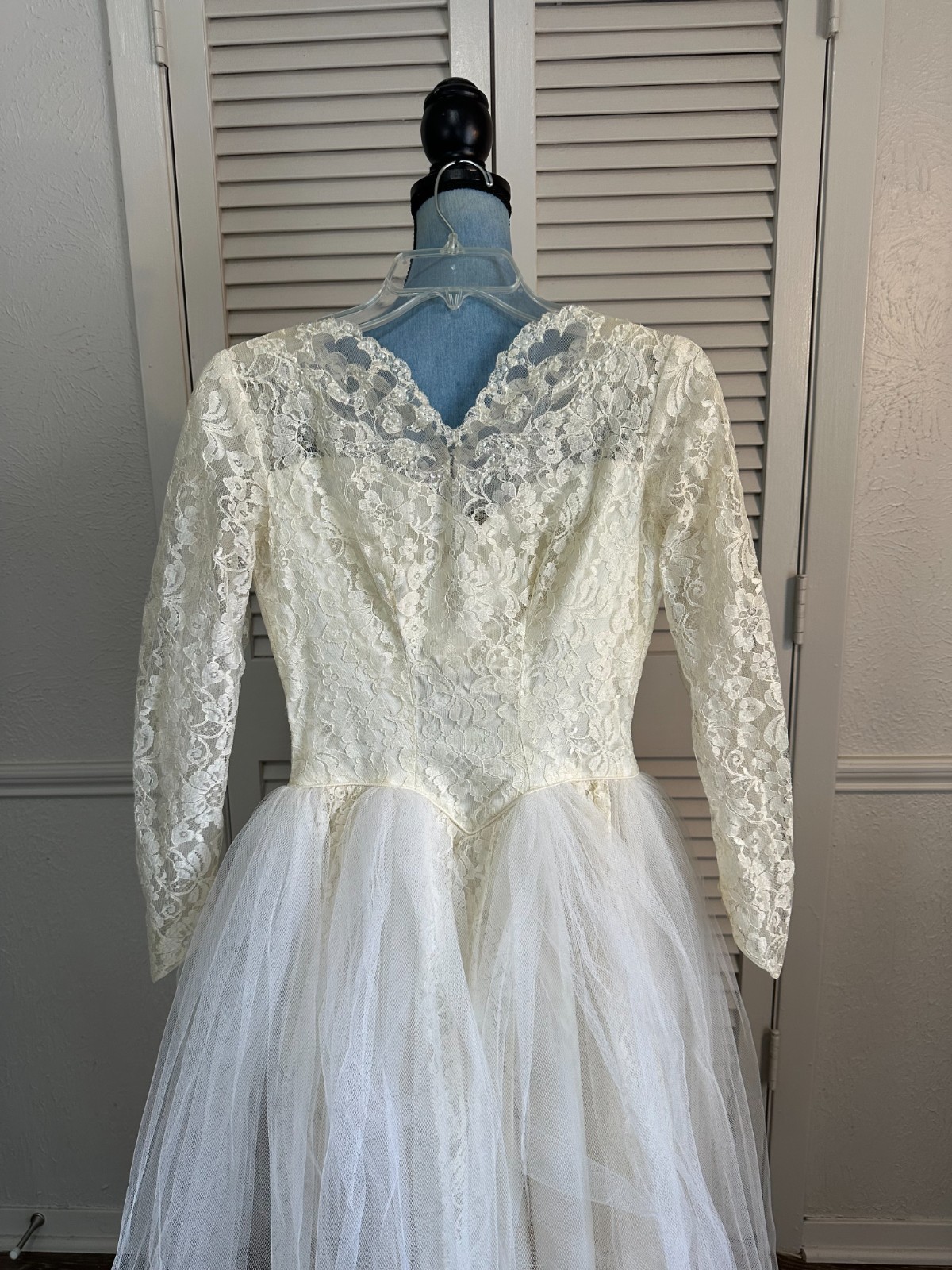 Vintage 50’s Wedding Dress Lace Floor Tulle Ivory Satin Sweetheart Bodice