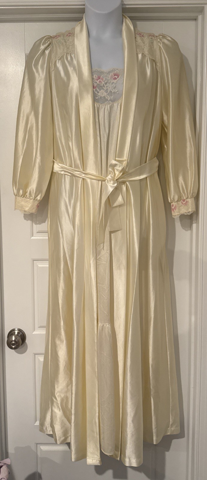 Tom Bezduda Barad Peignoir VTG Ivory Cottage Core Floral Lace Fits M Excellent