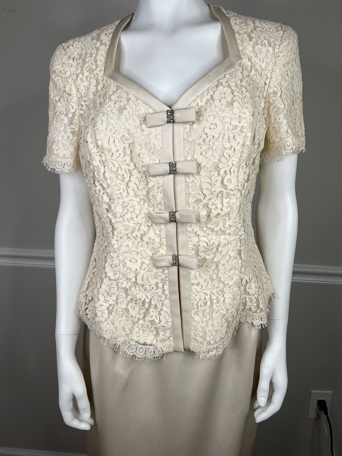 Vintage Cachet By Bari Protas Victorian Champagne skirt Top dress lace bows 12