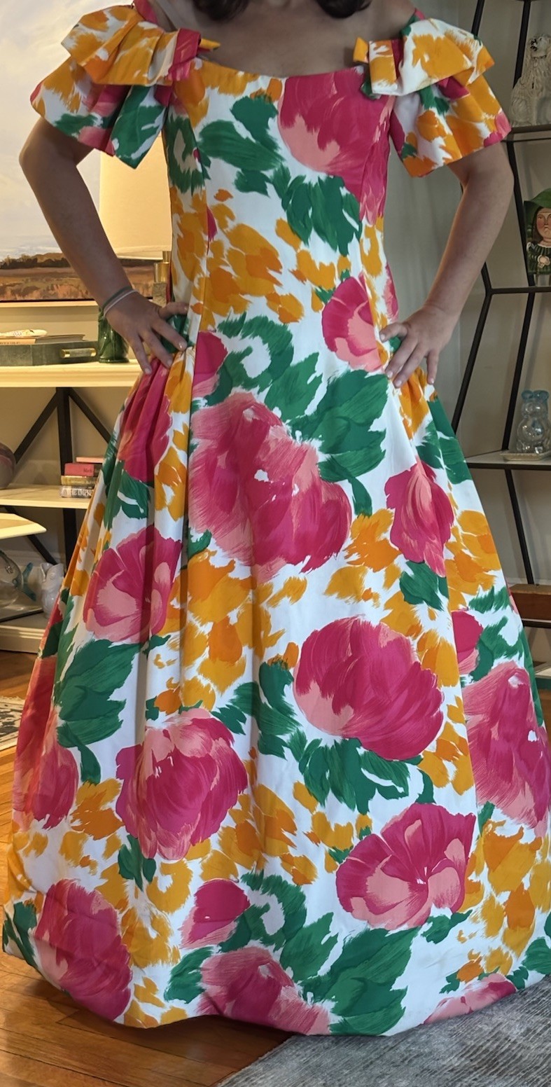 Arnold Scaasi 1980s Floral Silk Evening Gown Size 8. SHOWSTOPPER