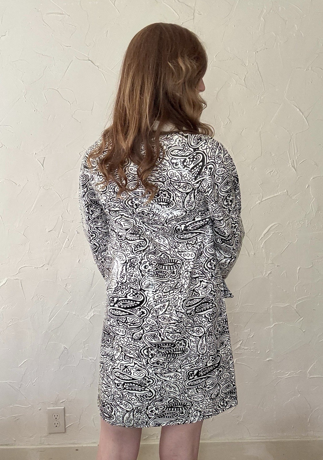 Vtg 1960s Mod Black White Paisley Vinyl PVC Raincoat Coat Space Age Aqua Queen