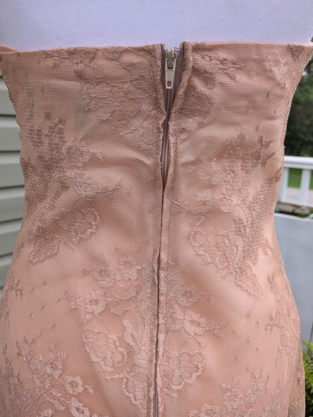 Vintage ’90S Niki Zum Zum Lace Dress Cream Color Zipper And Eyelet Back