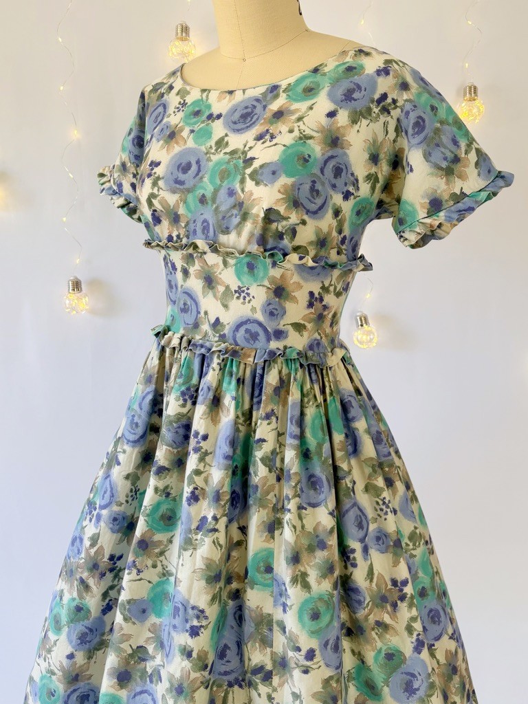 Vtg 50s 60 Blue Watercolor Floral Print Fit Flare Dress Short Sleeve Ruffles XS