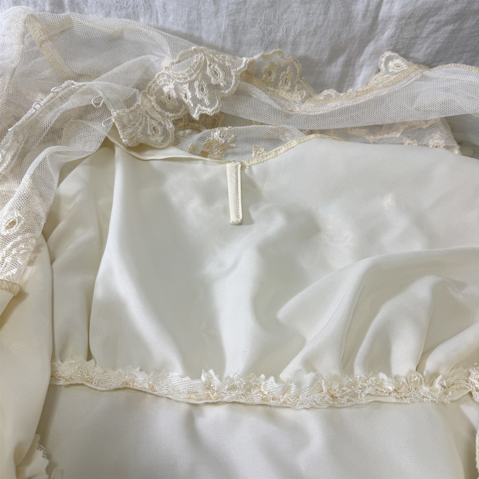 Country Elegance Wedding Dress Bridal Ivory Tulle Lace Size 12 Vintage 1980s USA
