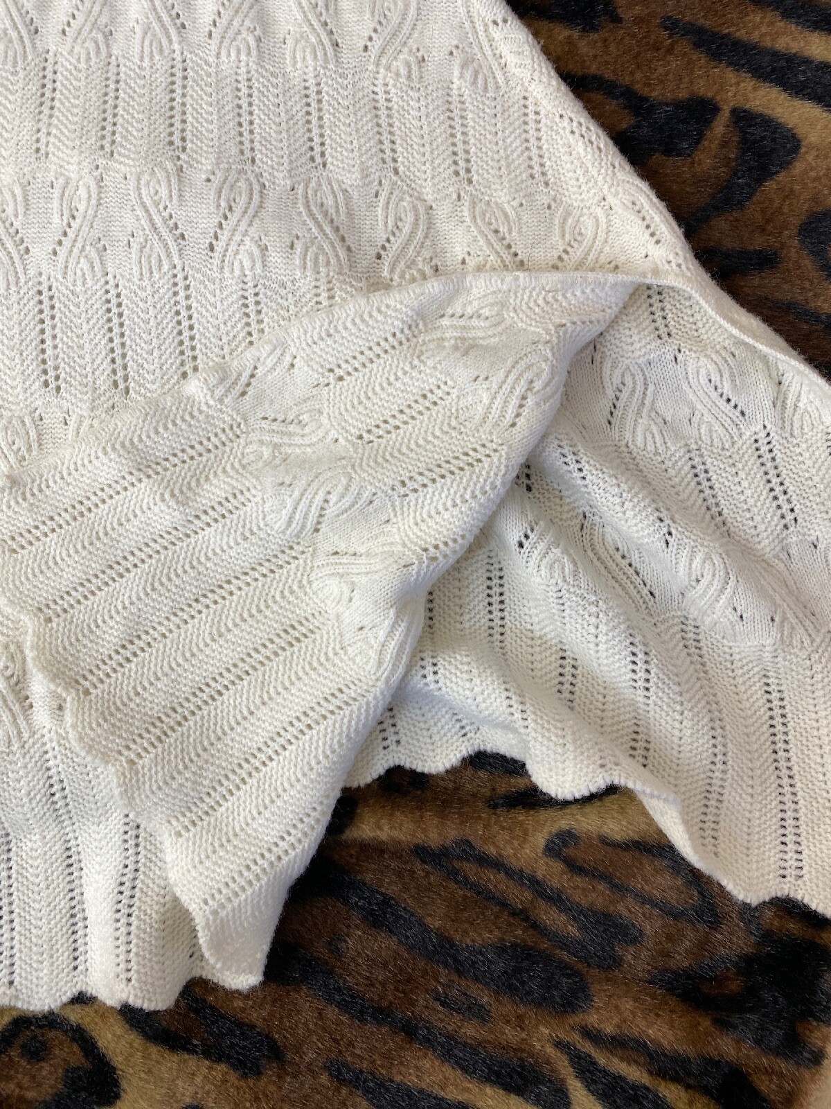 Sweater Bee Vintage 1960s Ivory Shawl Wrap Cape Button Cardigan Sweater Sz L